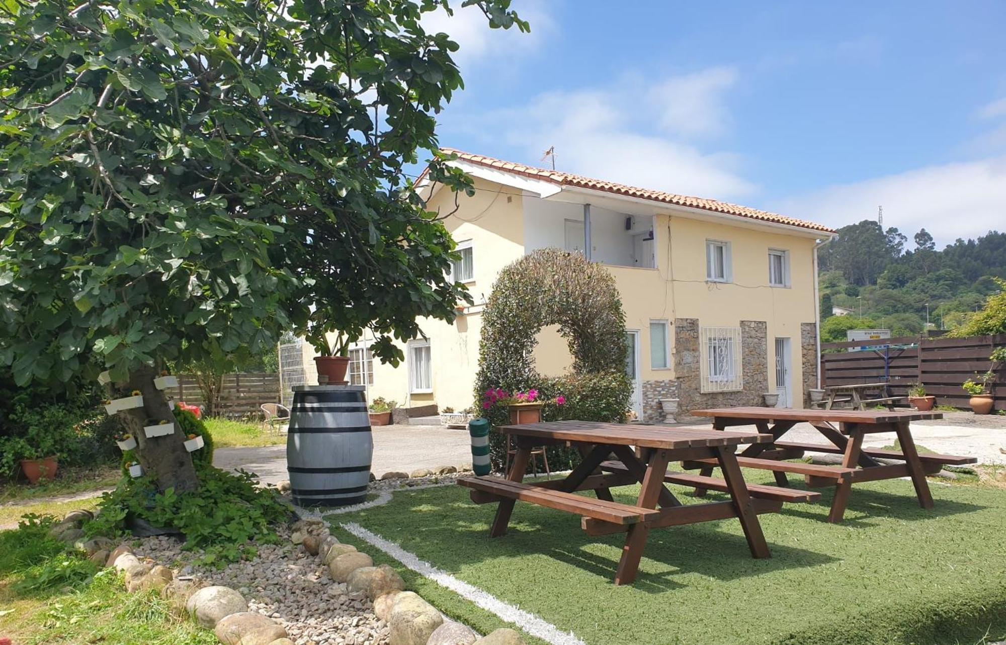 Pension Tabaza Carreno Exterior photo
